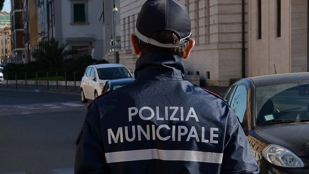 immagine articolo Sanzionate cinque case vacanza e b&b a Palmi: avrebbero evaso i tributi locali