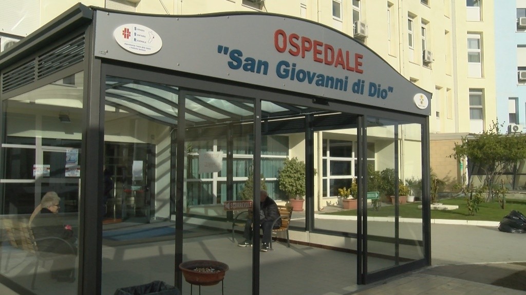 Crotone, grave incidente: giovane di 170 chili operato al San Giovanni di Dio