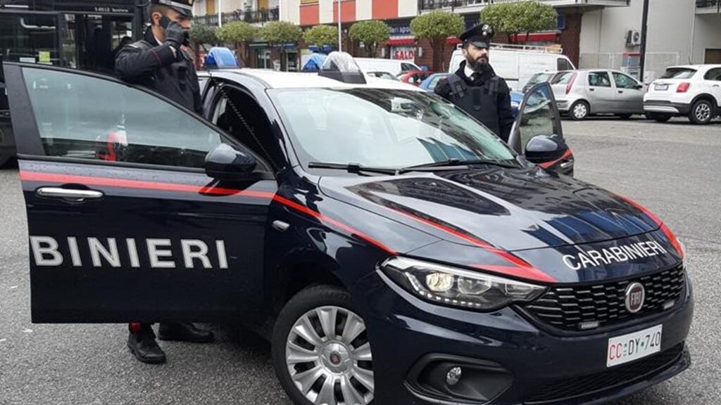 immagine articolo Spara contro una finestra nel centro storico di Cosenza: arrestato 59enne