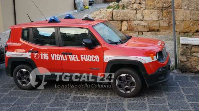 Incendio Poly2Oil, Arpacal: “Emissioni di Ipa e metalli in atmosfera”