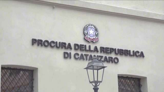 Duplice omicidio di Squillace: DDA chiede processo per Grande Aracri, Abbruzzo e Ielapi
