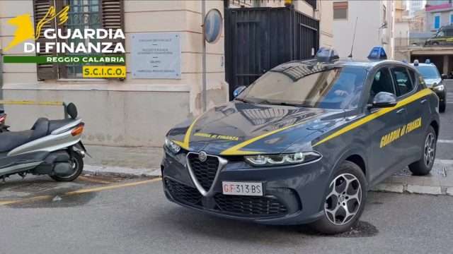 Locride, maxi traffico di droga: quattro arresti tra Calabria e Sicilia
